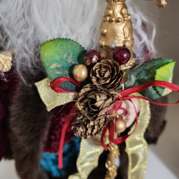 16" Grandeur Noel Santa Claus /Detailed Fabric Collectors Edition/Christmas - Picture 6 of 12